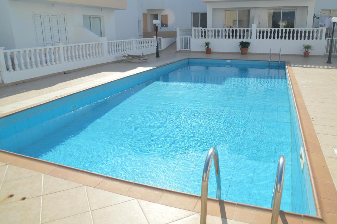 Ferienwohnung Kapparis Penthouse Paralimni Exterior foto